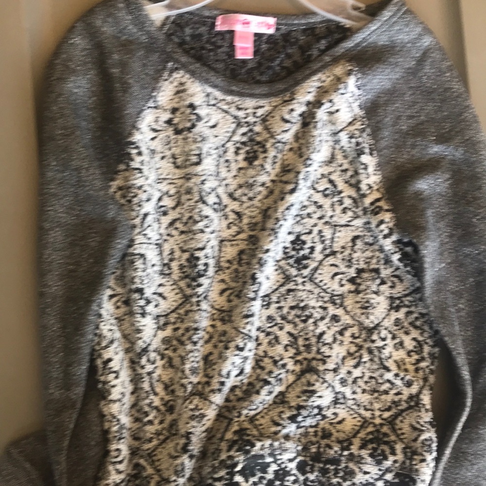 Cute girls shirt Purchased at Nordstrom Rack NWT